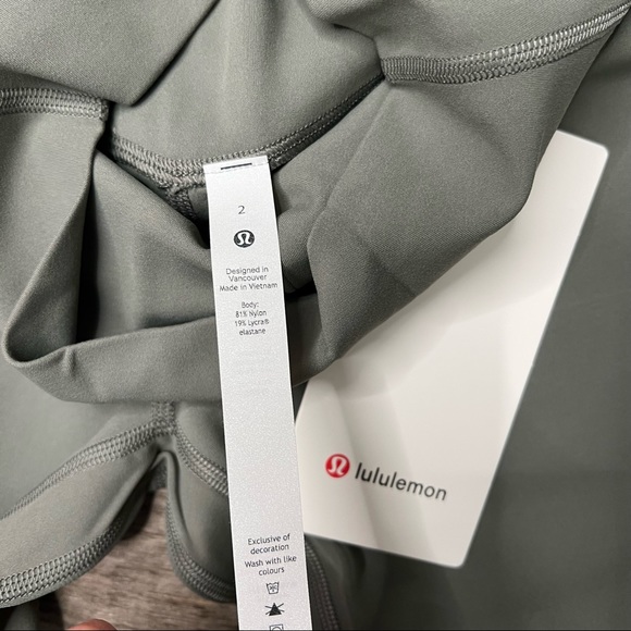 Lululemon Align Pant 25" Grey Sage size 2 - Picture 7 of 7